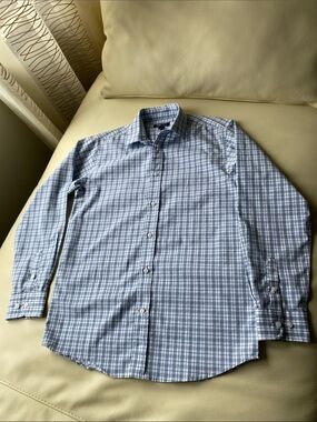 Bundle of boys clothes: 2 button down shirts and 5 shorts between 10-13 y old
